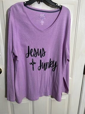 croft & barrow Lavender Long-Sleeve V-Neck Tee with Black Script